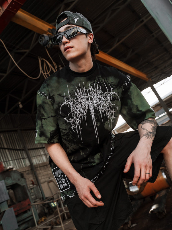 Chamber Of Chaos - Heavy Oversized T-Shirt (mentol) 250GSM Lifestyle Image